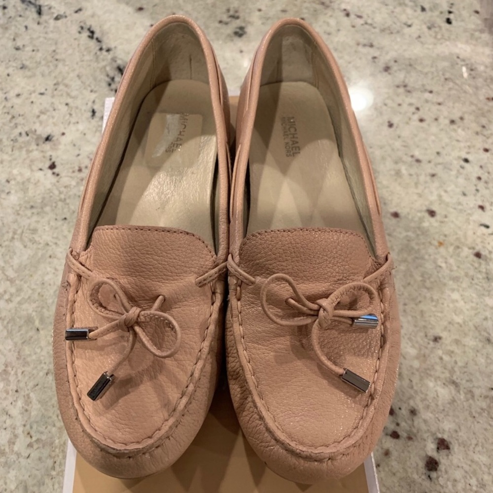 Michael Kors Leather Daisy moccasin/flat